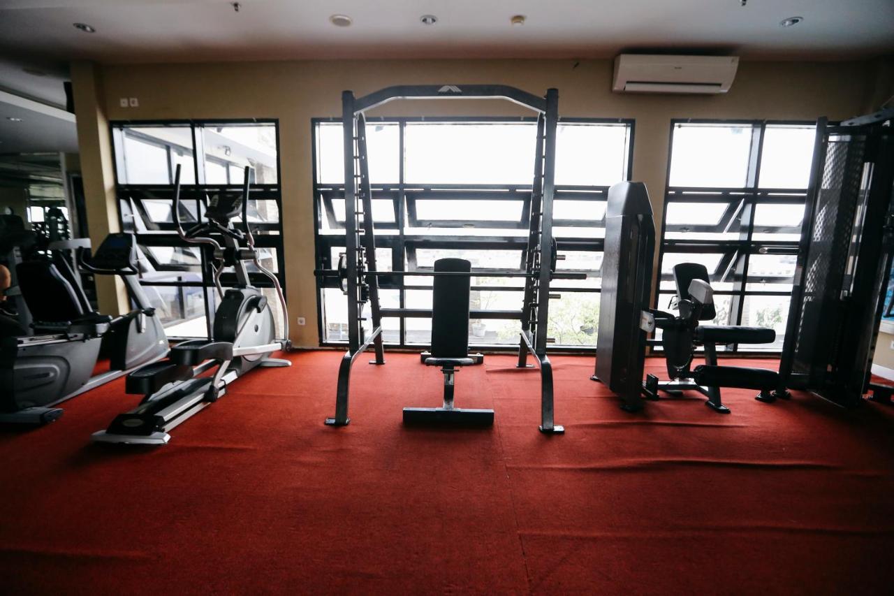 Hotel Santika Pontianak Ngoại thất bức ảnh