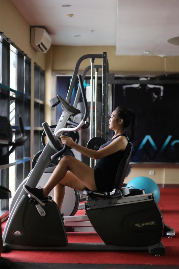 Hotel Santika Pontianak Ngoại thất bức ảnh